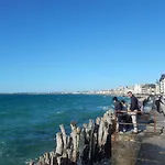 Saint Malo Maison Plain Pied Avec Jardin Clos Pres Gare Plage Du Sillon Chien Admis Fibre